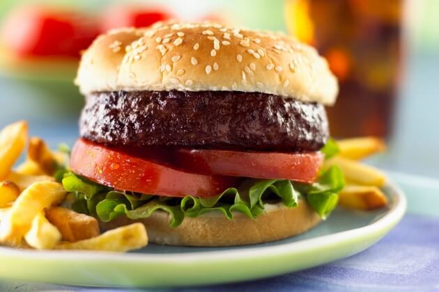 Una hamburguesa puede tener entre 200 y 300 calorías
